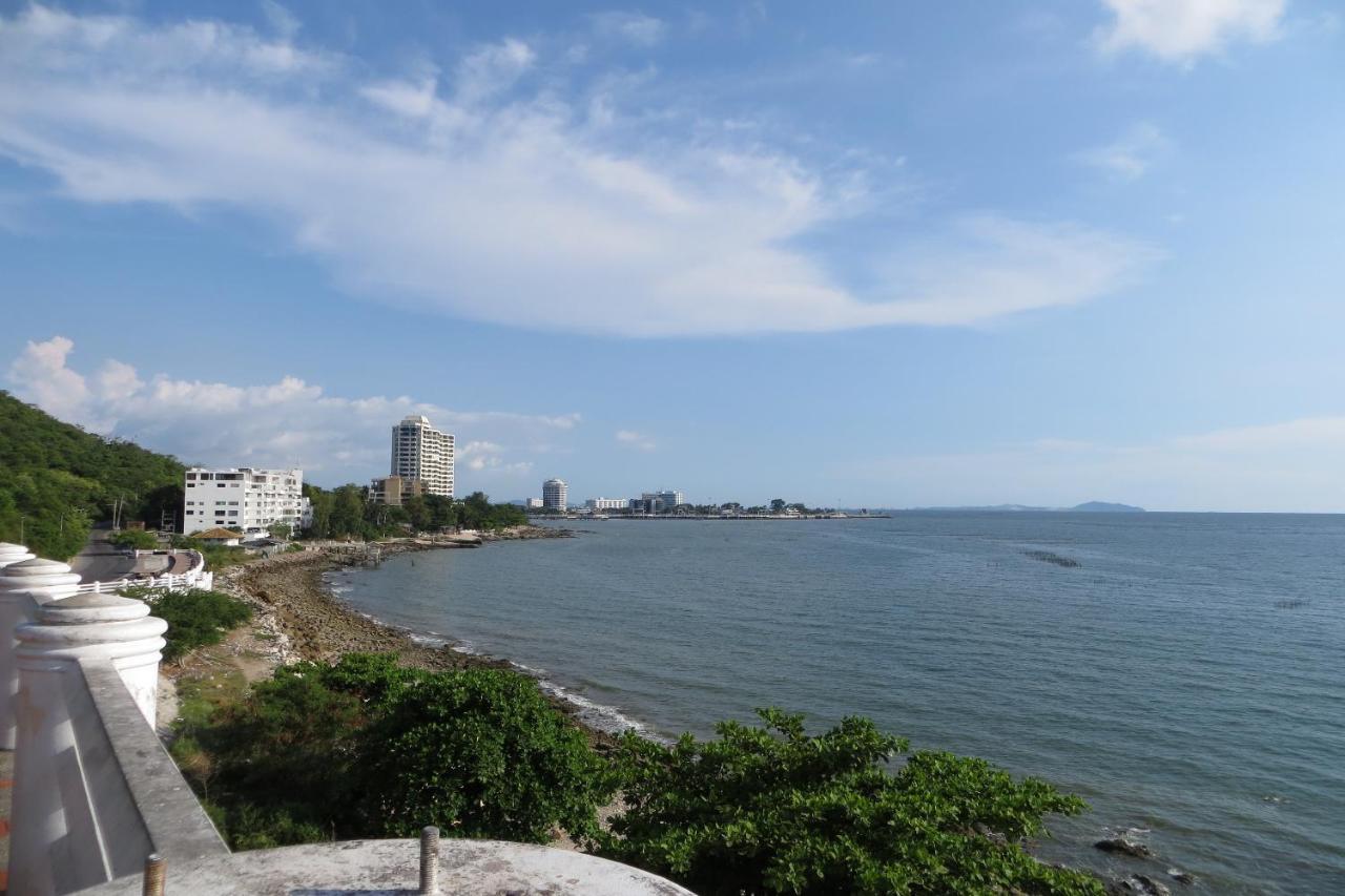 Oyo 536 Reuan Kanthima Ban Laem Chabang Exterior foto