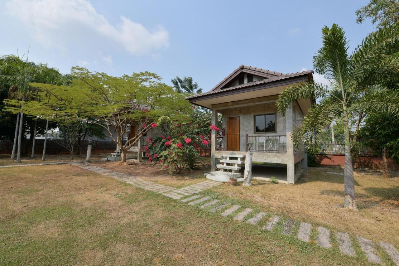 Oyo 536 Reuan Kanthima Ban Laem Chabang Exterior foto