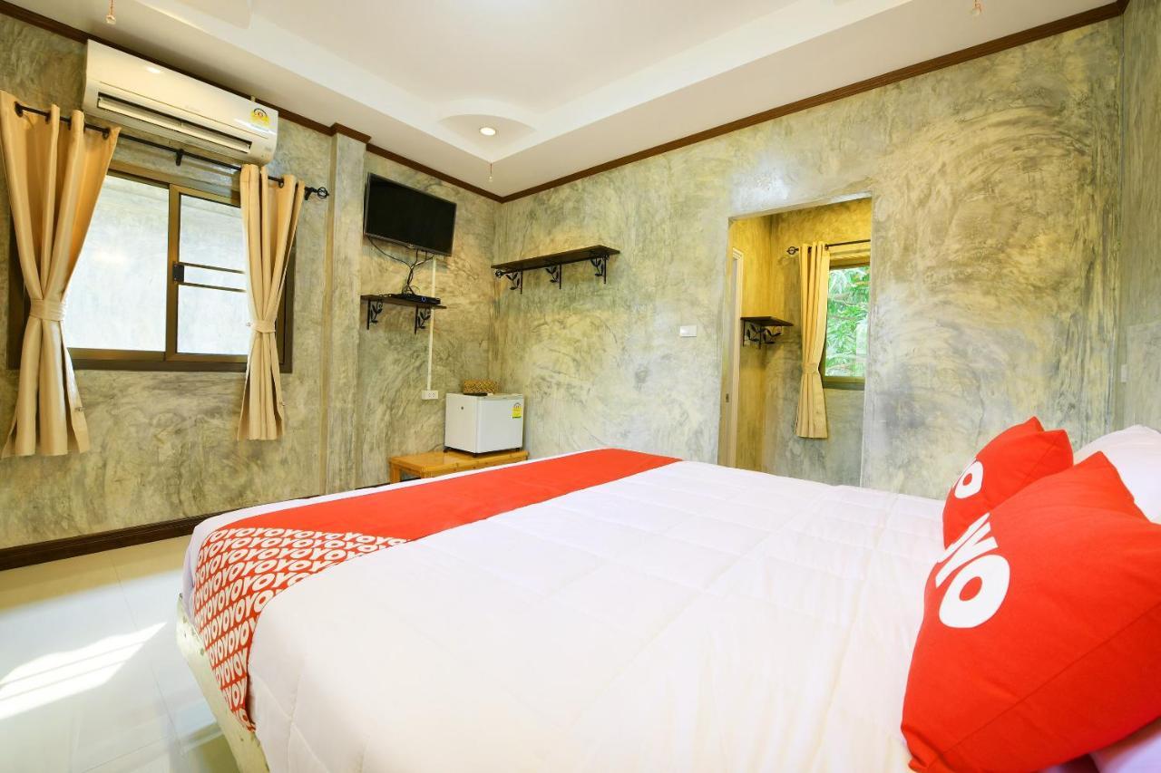 Oyo 536 Reuan Kanthima Ban Laem Chabang Exterior foto