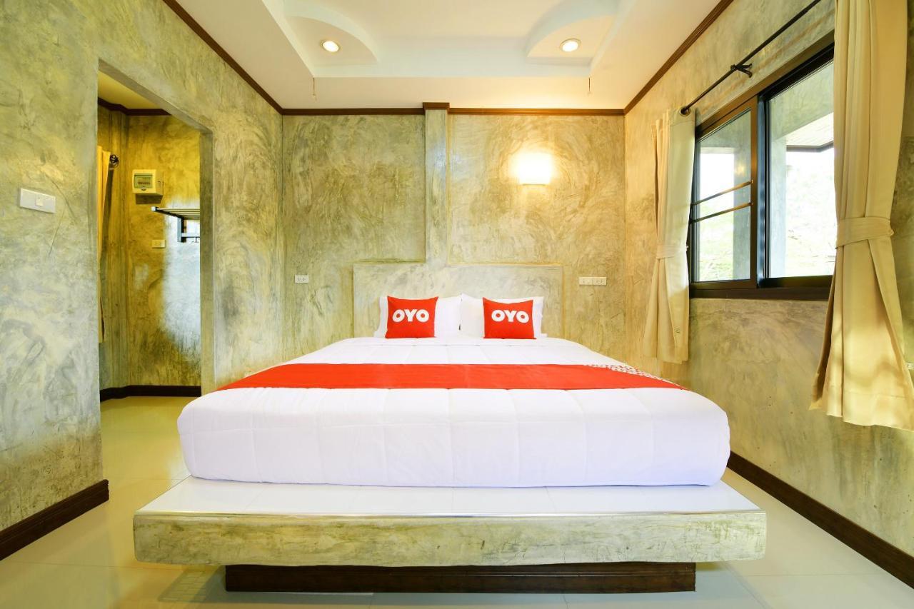 Oyo 536 Reuan Kanthima Ban Laem Chabang Exterior foto