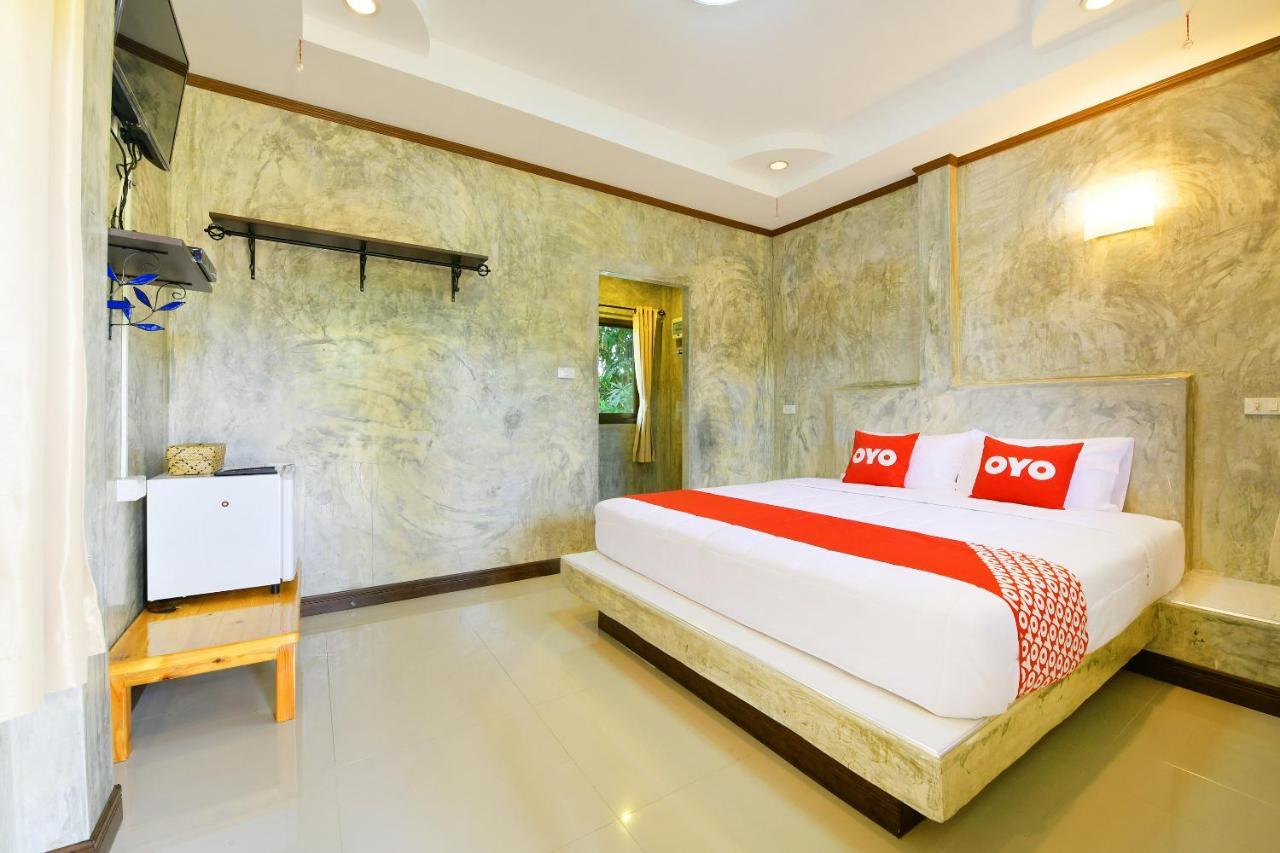 Oyo 536 Reuan Kanthima Ban Laem Chabang Exterior foto