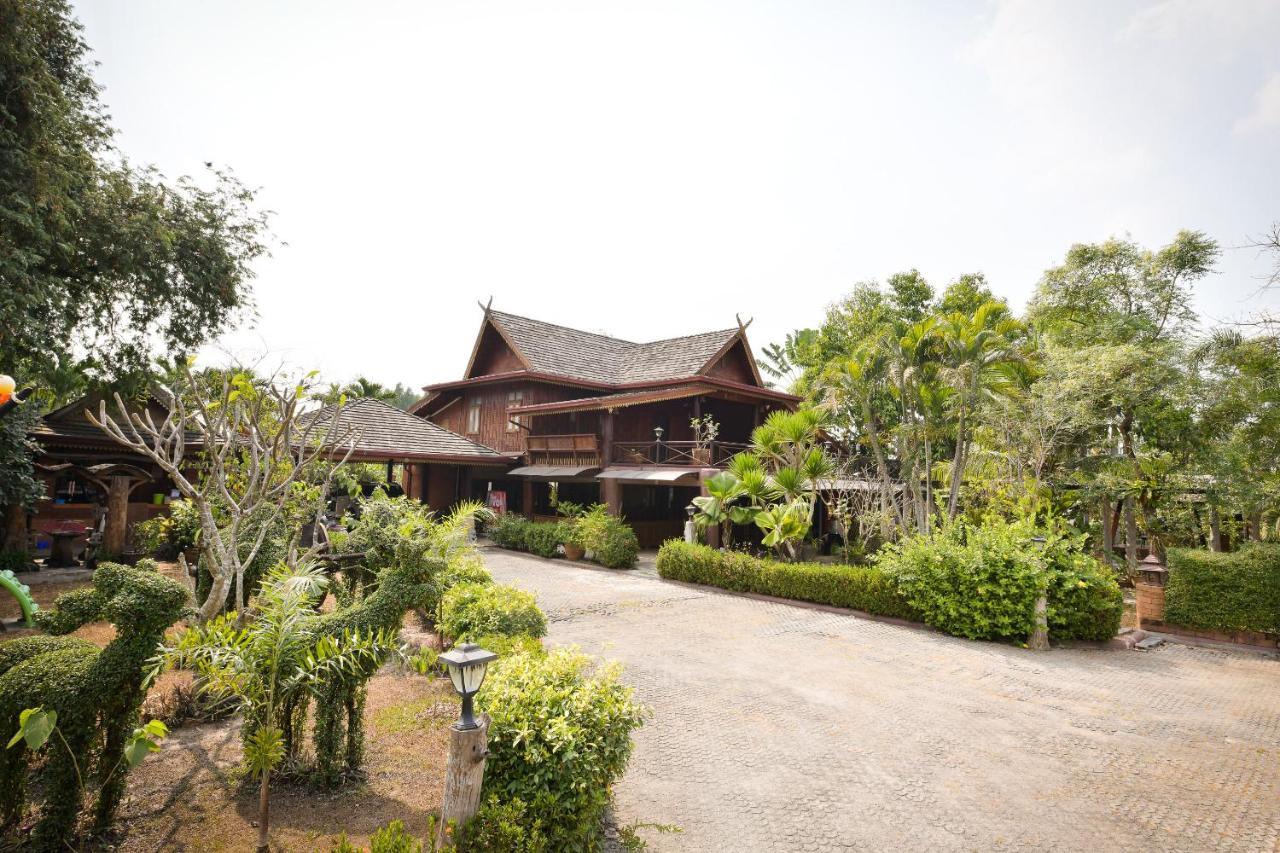 Oyo 536 Reuan Kanthima Ban Laem Chabang Exterior foto