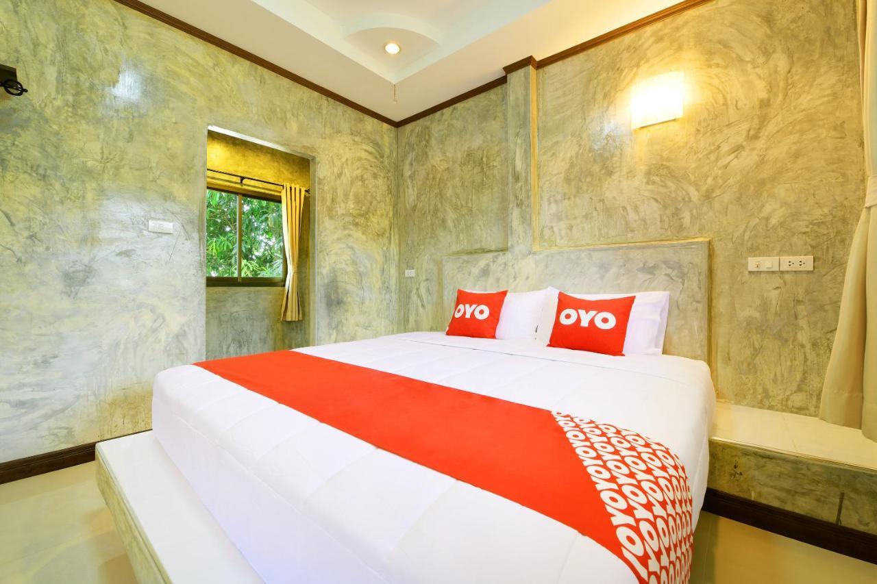 Oyo 536 Reuan Kanthima Ban Laem Chabang Exterior foto